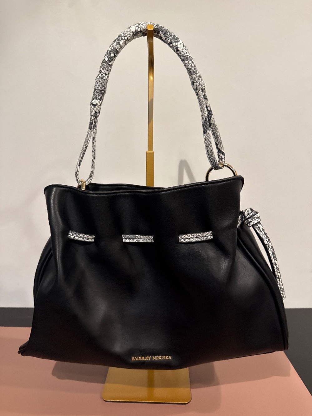 Badgley Mischka Dumpling Bag (BMH-501)